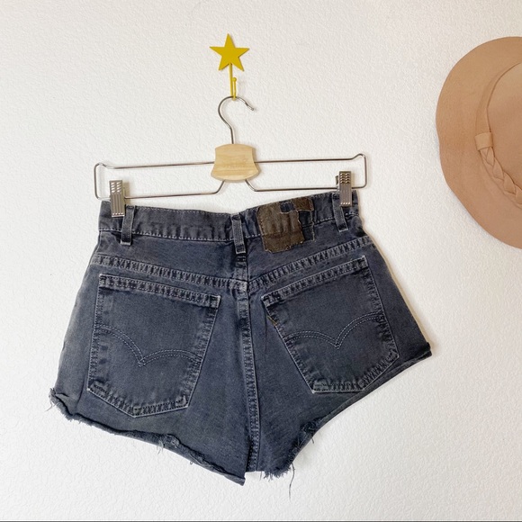 Levi’s Cheeky Cut Off Booty Short Festival Black Cutoffs - Picture 6 of 6